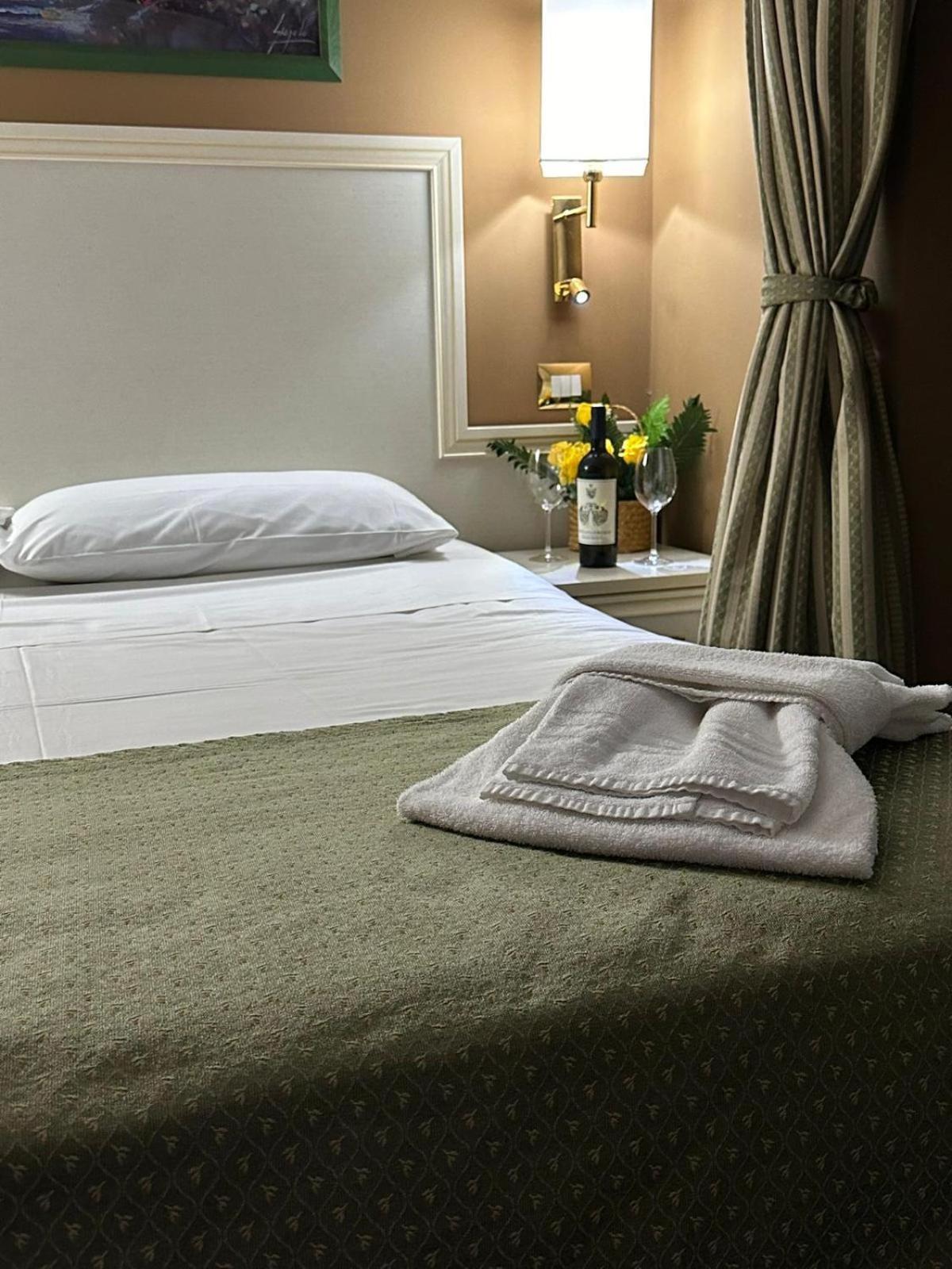 Cervara Park Hotel Rome Extérieur photo