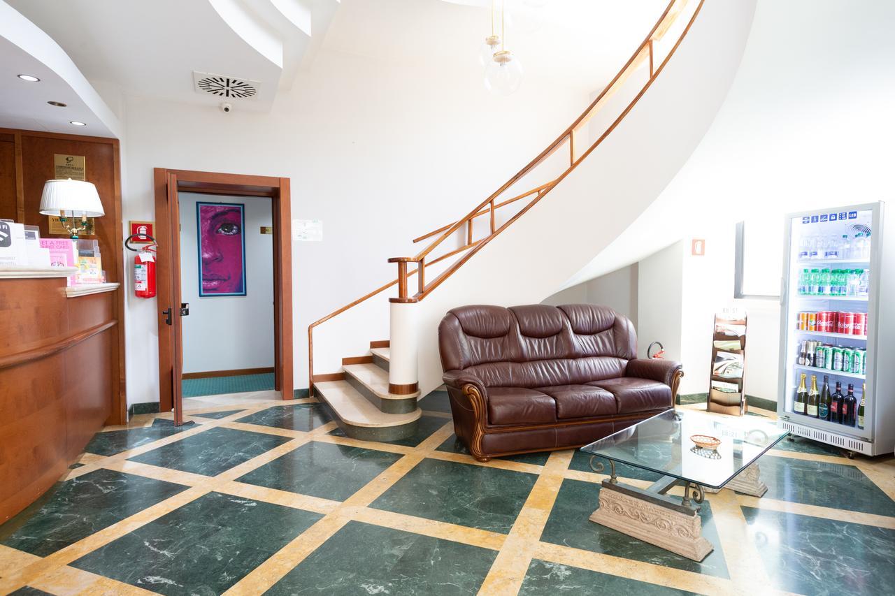 Cervara Park Hotel Rome Extérieur photo