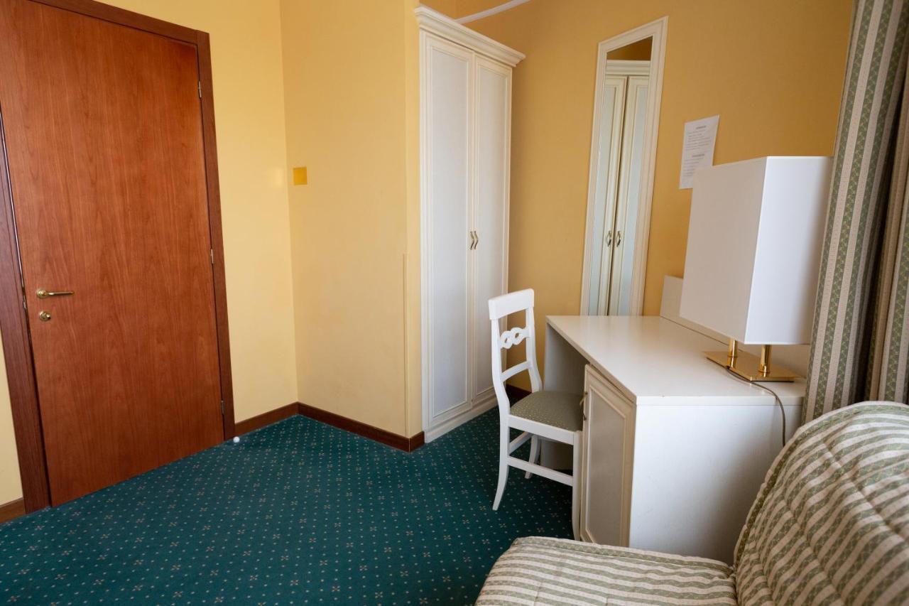 Cervara Park Hotel Rome Extérieur photo